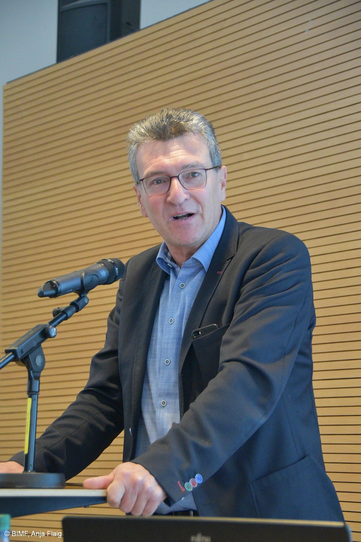 Minister Dieter Lauinger