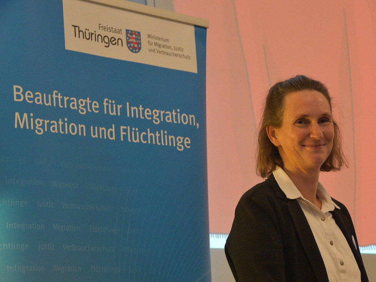 Mirjam Kuppa vor Rollup BIMF