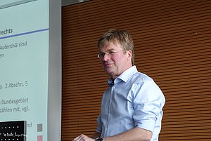 Herr Dr. Maier-Borst