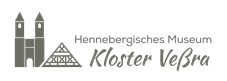 Logo Kloster Veßra - Schriftzug mit Kloster in grau