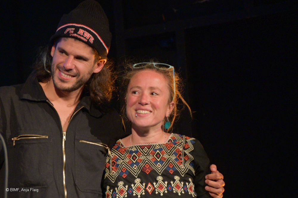 Zwei Künstler läscheln